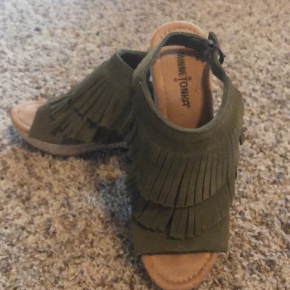 Minnetonka wedges - Picture 5 of 7
